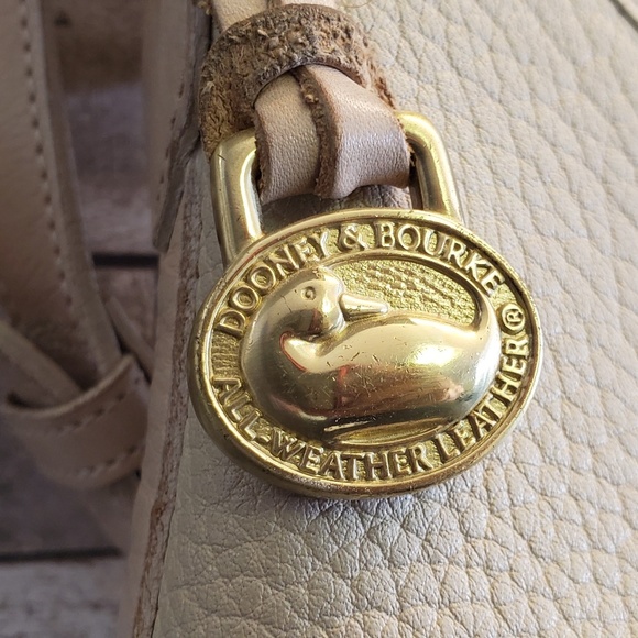 Dooney & Bourke All Weather Leather - Picture 2 of 3